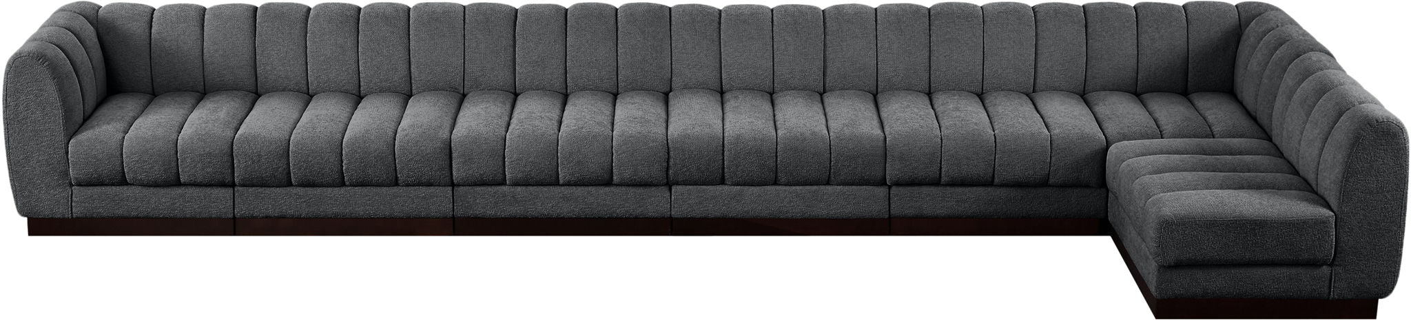 Quinn - 7 Piece Modular Sectional