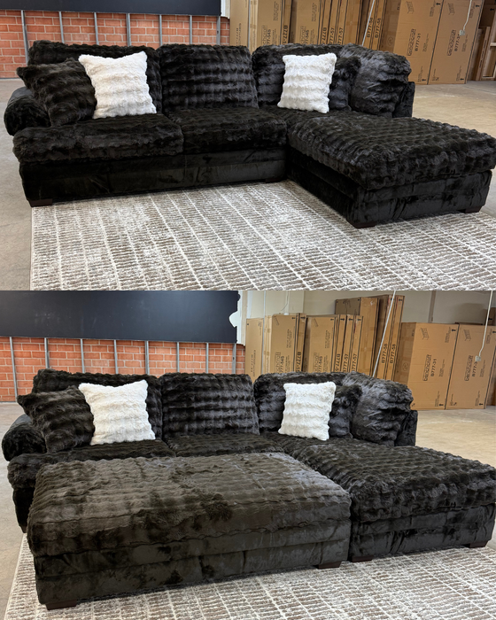 Kama - Sectional with Ottoman