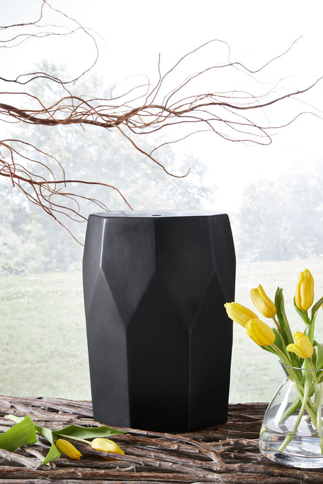 Rhysworth - Stool - Black
