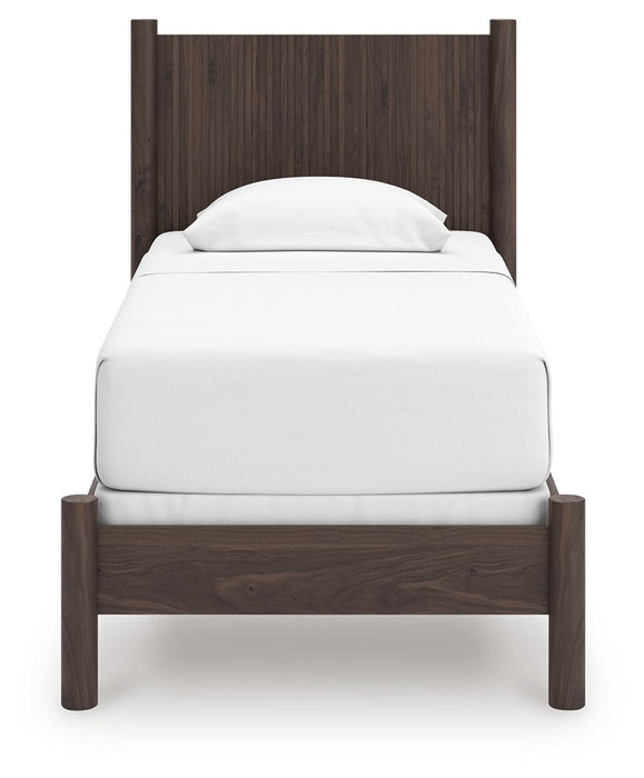 Pamytta - Panel Bedroom Set