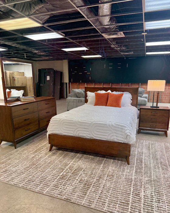 Hendricks Midcentury Modern - 4 Piece Queen Bedroom Set