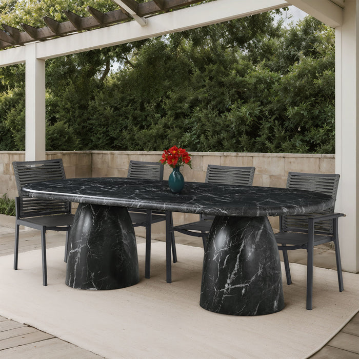 Cosenza - Concrete Dining Table