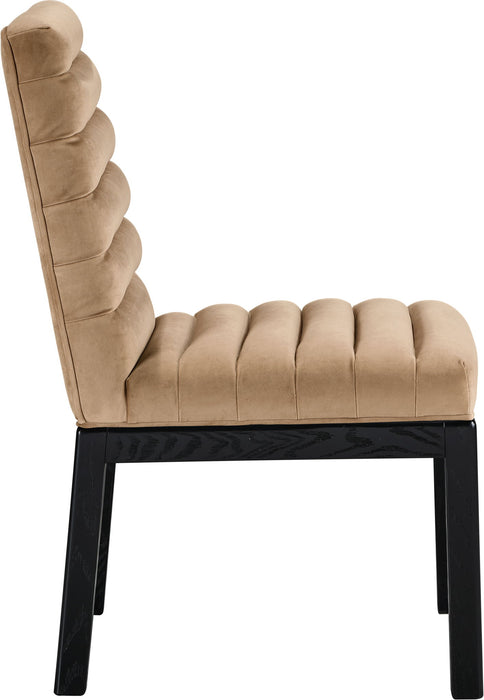 Evelyn - Dining Chair With Black Legs