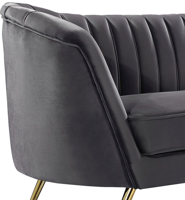 Margo - Loveseat