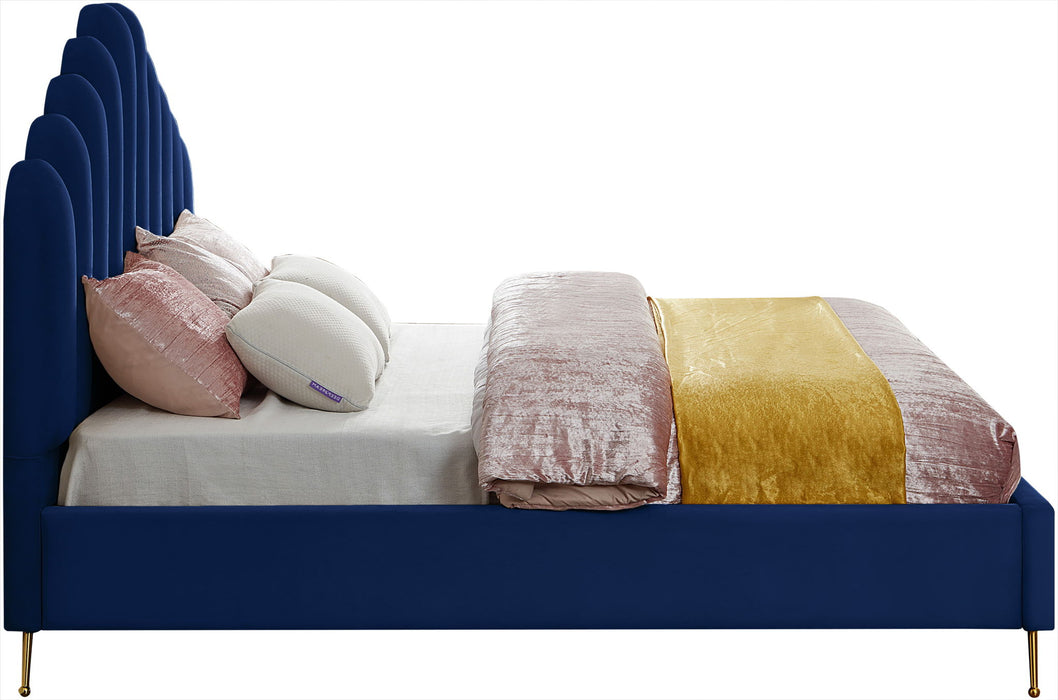 Lily - Bed