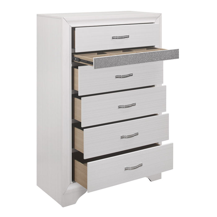 Luster - Chest