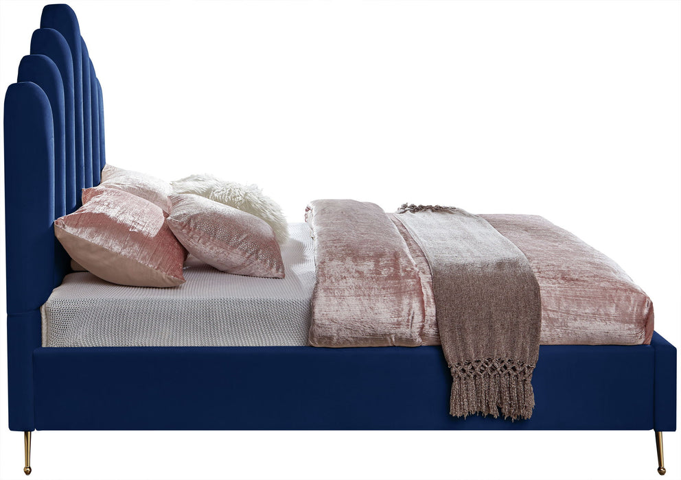 Lily - Bed