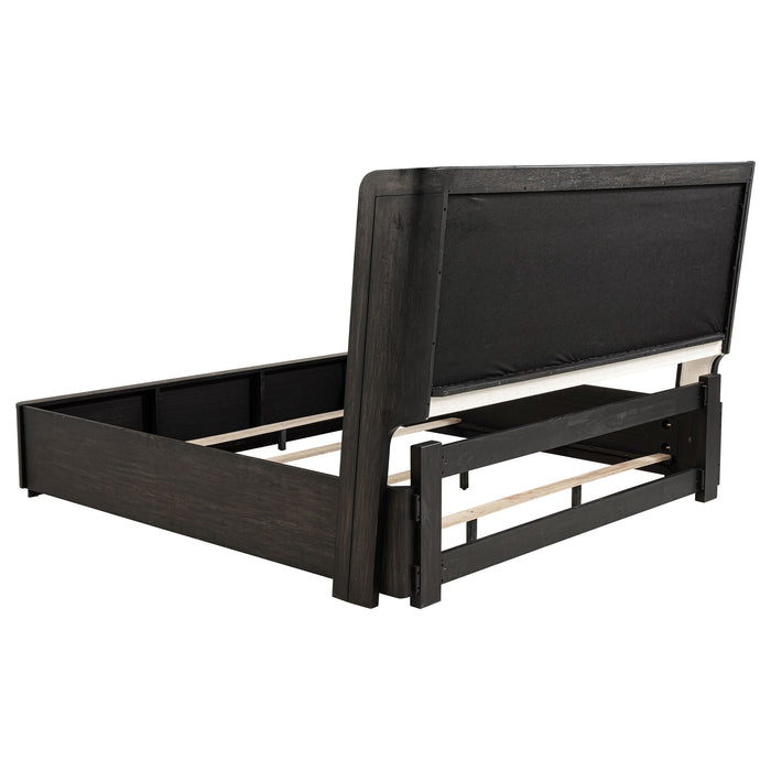 Leandro 5-piece Eastern King Bedroom Set Burnished Black