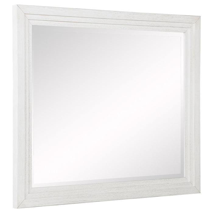 Marielle 4-piece Eastern King Bedroom Set Distressed White