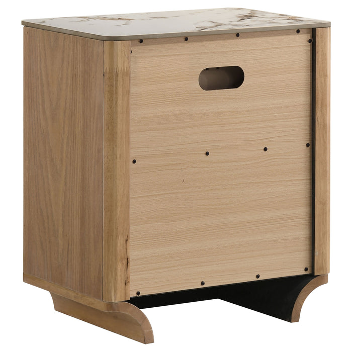 Leanne 5-piece Eastern King Bedroom Set Light Oak