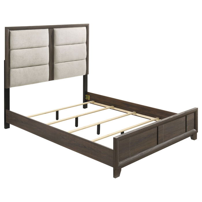 Farre 5-piece Queen Bedroom Set Dark Brown